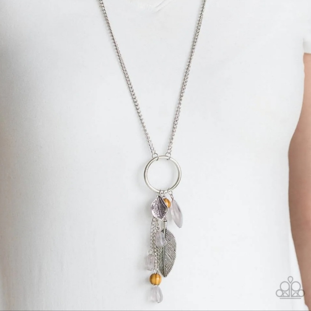 Paparazzi Sky High Style Silver Necklace